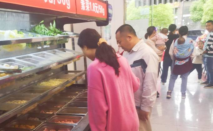 冒菜加盟店裝修應(yīng)該要注意什么？
