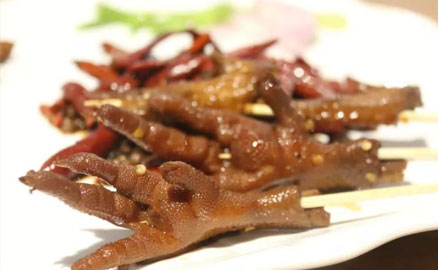 在成都，什么都能成為吃冒菜的理由