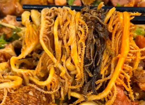 麻辣燙和冒菜有什么不同？快來(lái)看看這兩個(gè)的區(qū)別