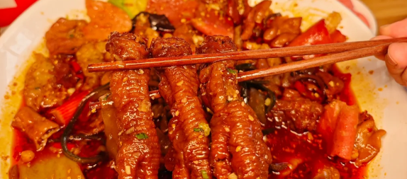 開冒菜店到底賺不賺錢？帽牌貨冒菜來告訴你